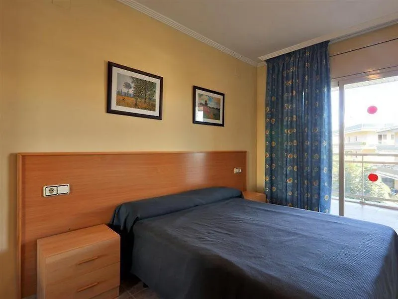 Apartamentos Imperial Salou 0*,  Spain